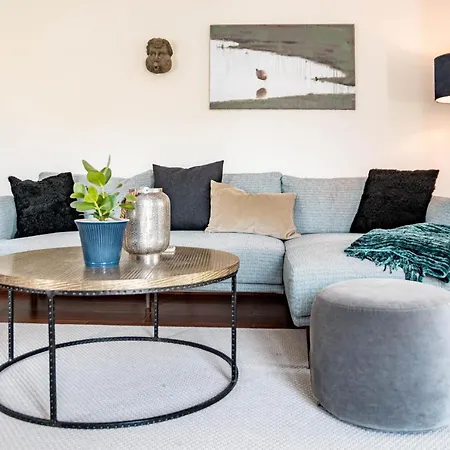 Exclusive 6 Bedroom Modern Chic With A Private Pool And Amazing Ocean View Benahavís