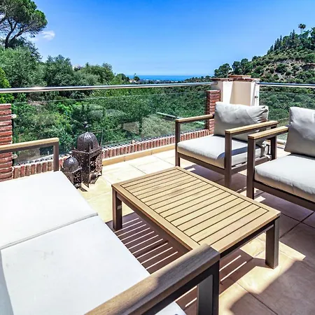 Exclusive 6 Bedroom Modern Chic With A Private Pool And Amazing Ocean View * Benahavís