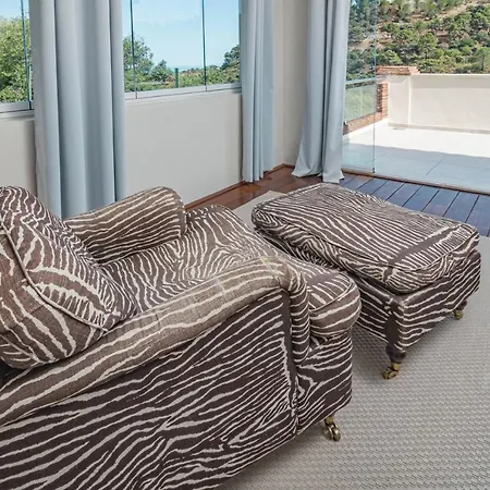 Exclusive 6 Bedroom Modern Chic With A Private Pool And Amazing Ocean View * Benahavís
