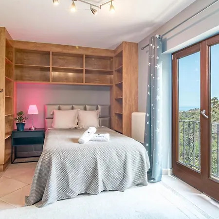 Exclusive 6 Bedroom Modern Chic With A Private Pool And Amazing Ocean View * Benahavís