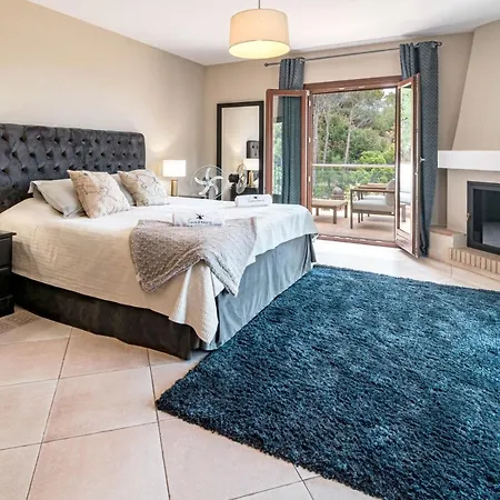 Exclusive 6 Bedroom Modern Chic With A Private Pool And Amazing Ocean View * Benahavís