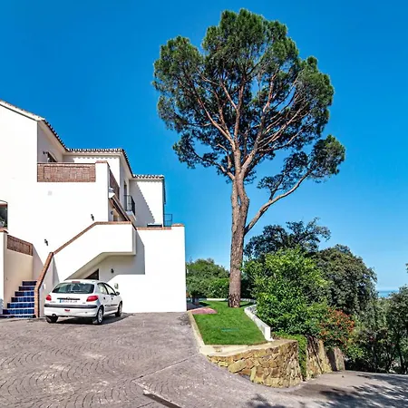 Exclusive 6 Bedroom Modern Chic With A Private Pool And Amazing Ocean View * Benahavís