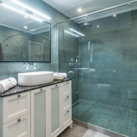 וילה Exclusive 6 Bedroom Modern Chic With A Private Pool And Amazing Ocean View Benahavís
