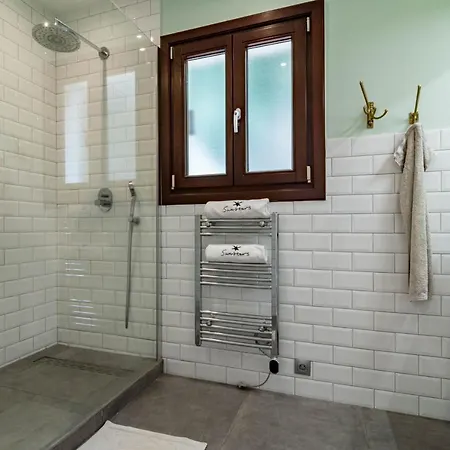 Exclusive 6 Bedroom Modern Chic With A Private Pool And Amazing Ocean View וילה