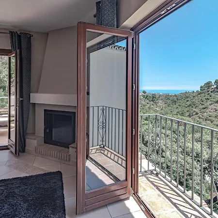 Exclusive 6 Bedroom Modern Chic With A Private Pool And Amazing Ocean View Villa *