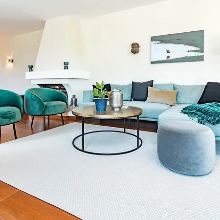 Exclusive 6 Bedroom Modern Chic With A Private Pool And Amazing Ocean View