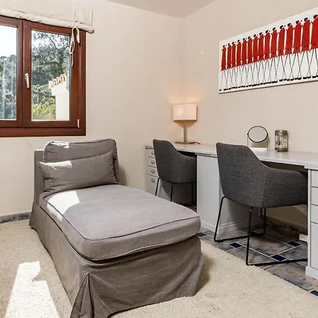 Exclusive 6 Bedroom Modern Chic With A Private Pool And Amazing Ocean View *