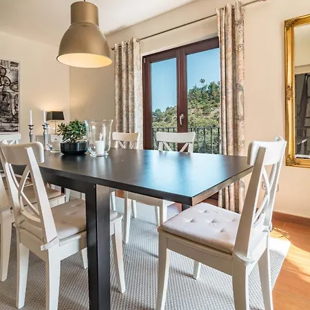 Exclusive 6 Bedroom Modern Chic With A Private Pool And Amazing Ocean View Villa *