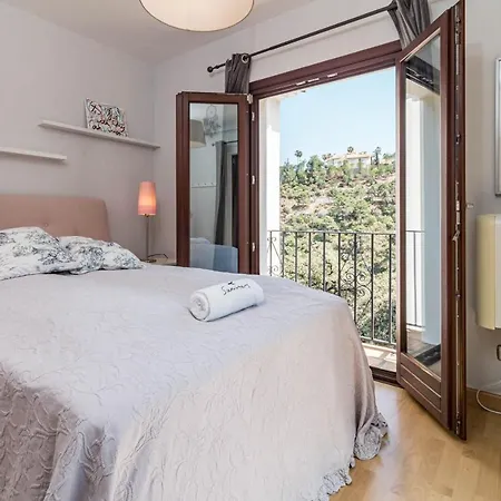 Exclusive 6 Bedroom Modern Chic With A Private Pool And Amazing Ocean View וילה Benahavís