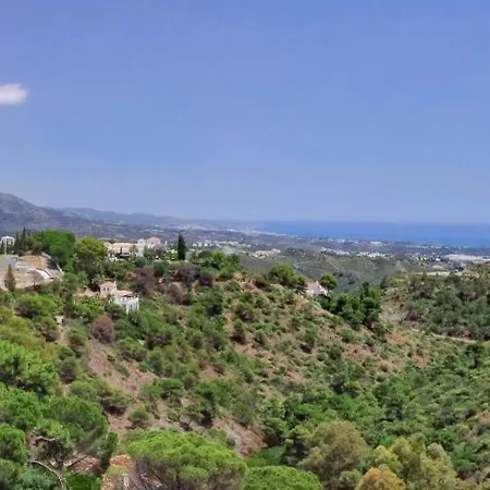 Exclusive 6 Bedroom Modern Chic With A Private Pool And Amazing Ocean View * Benahavís