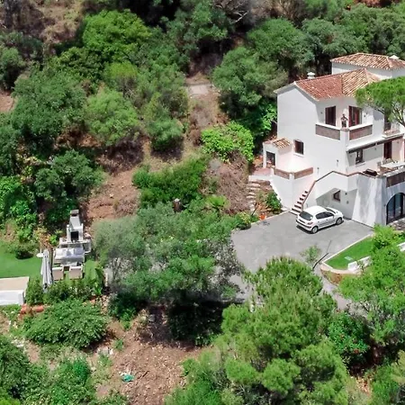 Exclusive 6 Bedroom Modern Chic With A Private Pool And Amazing Ocean View *